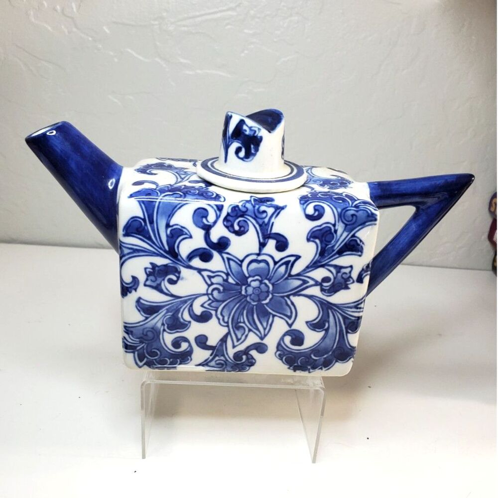 Blue & White Porcelain teapot with distinctive square shape & floral pattern VTG